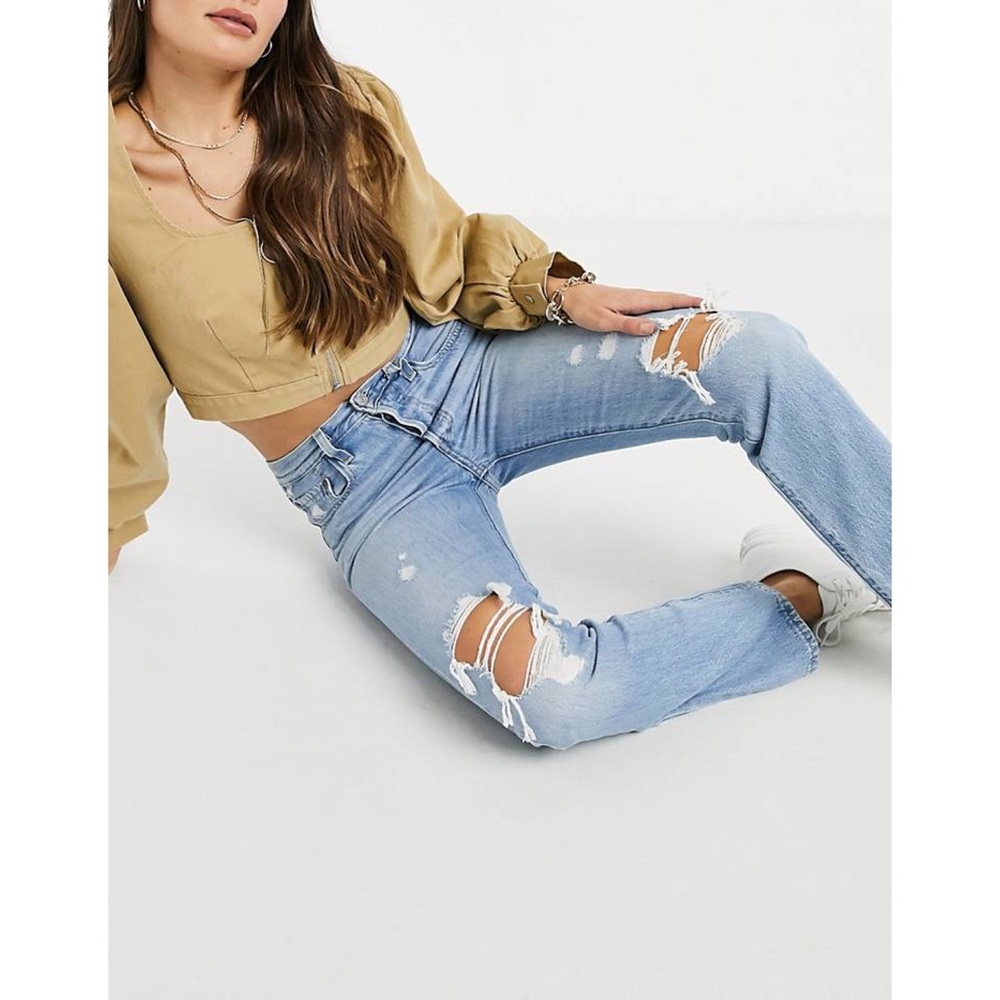 Levi’s Premium 501 Distressed Ripped Knee High Rise Medium Wash Jeans Spring